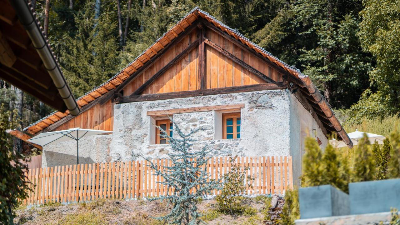 Apartments, Guest House & Historic Chalet Neuhaus San Sigismondo Exterior photo