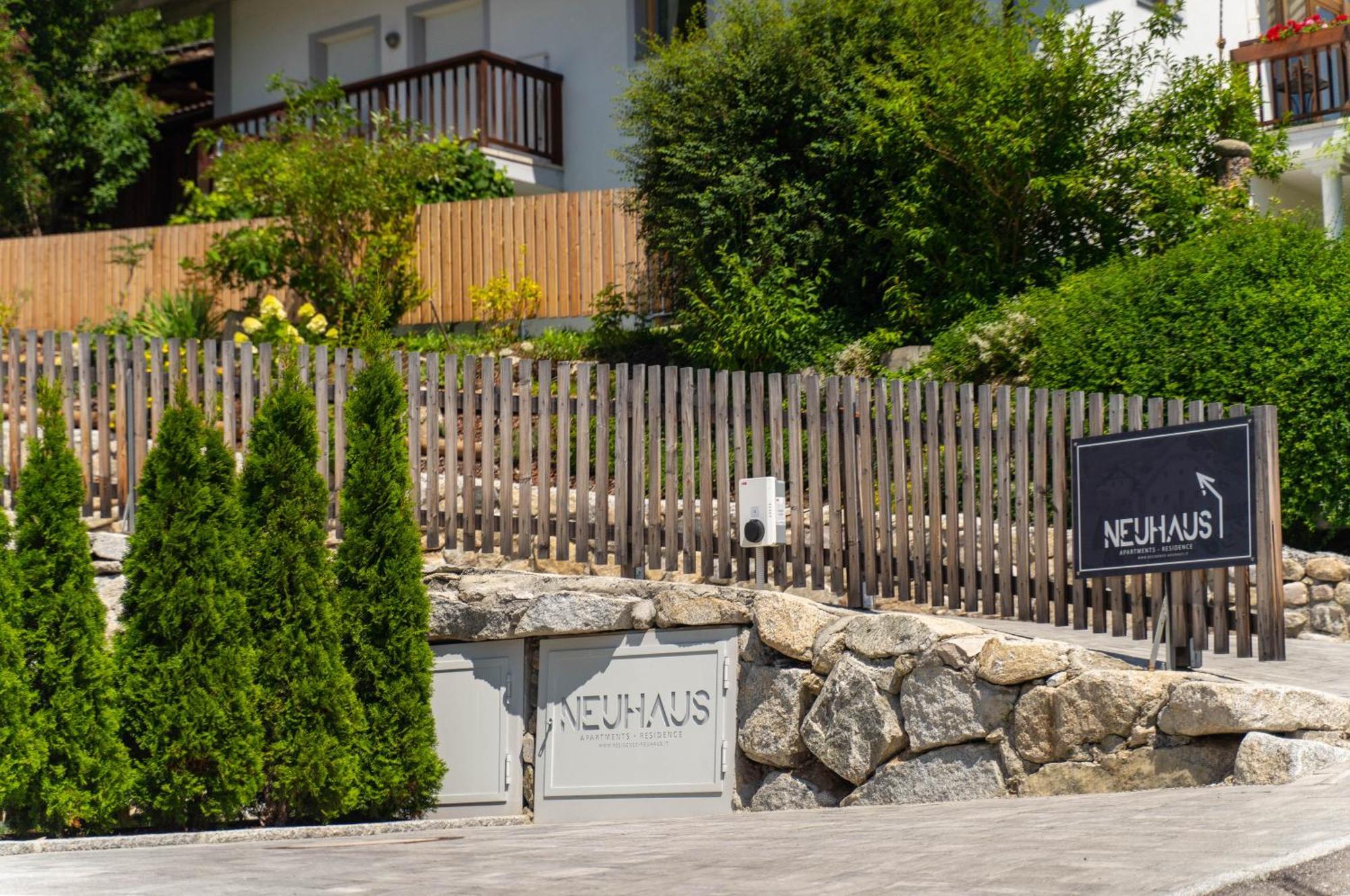 Apartments, Guest House & Historic Chalet Neuhaus San Sigismondo Exterior photo